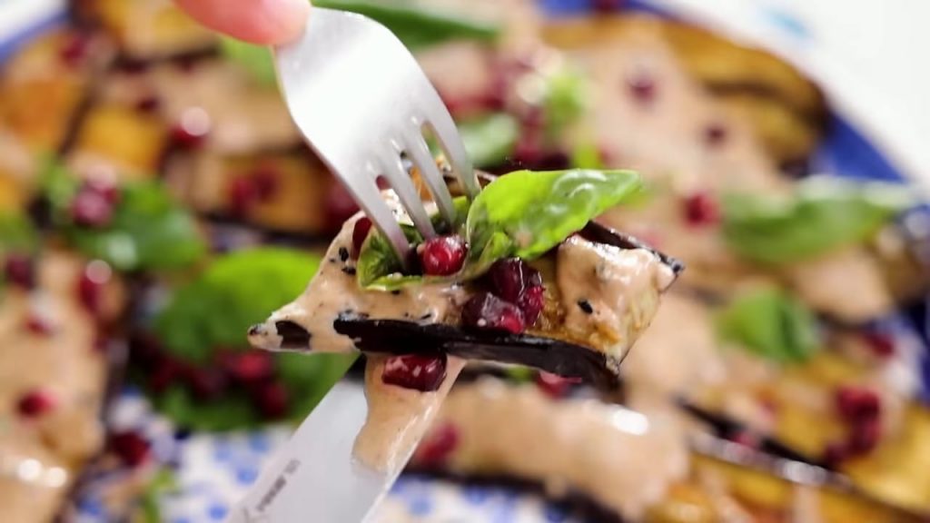 Aubergine Recipe with Pomegranate and Yoghurt