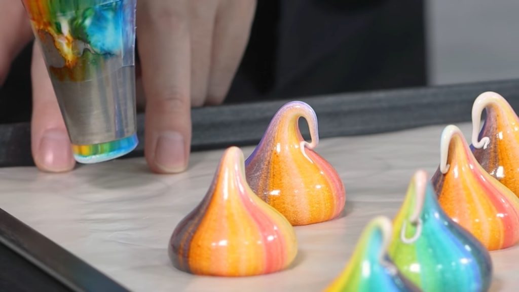 Rainbow Meringue Kisses 9 Rainbow Meringue Kisses