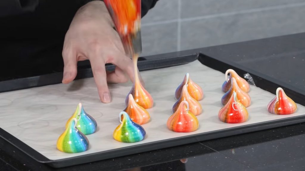 Rainbow Meringue Kisses 29 Rainbow Meringue Kisses
