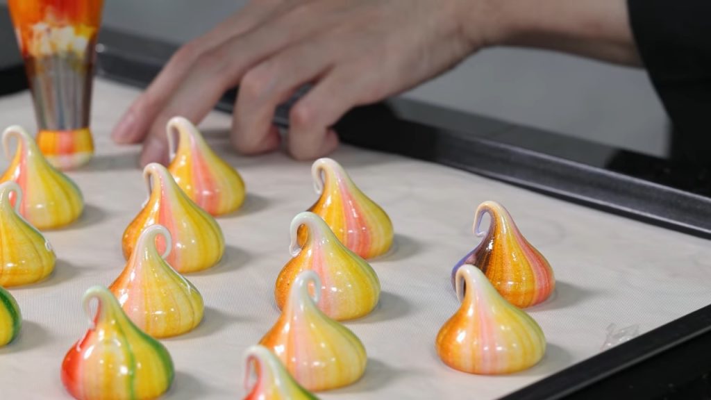 Rainbow Meringue Kisses 31 Rainbow Meringue Kisses