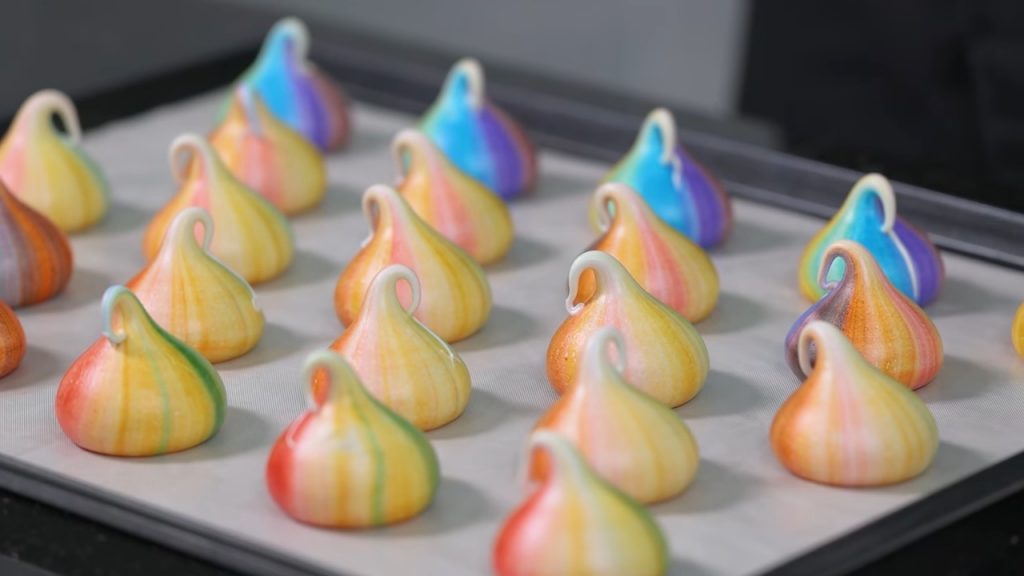 Rainbow Meringue Kisses 36 Rainbow Meringue Kisses