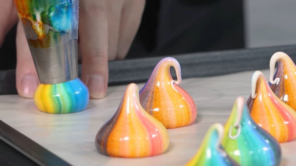 Rainbow Meringue Kisses 10 Rainbow Meringue Kisses