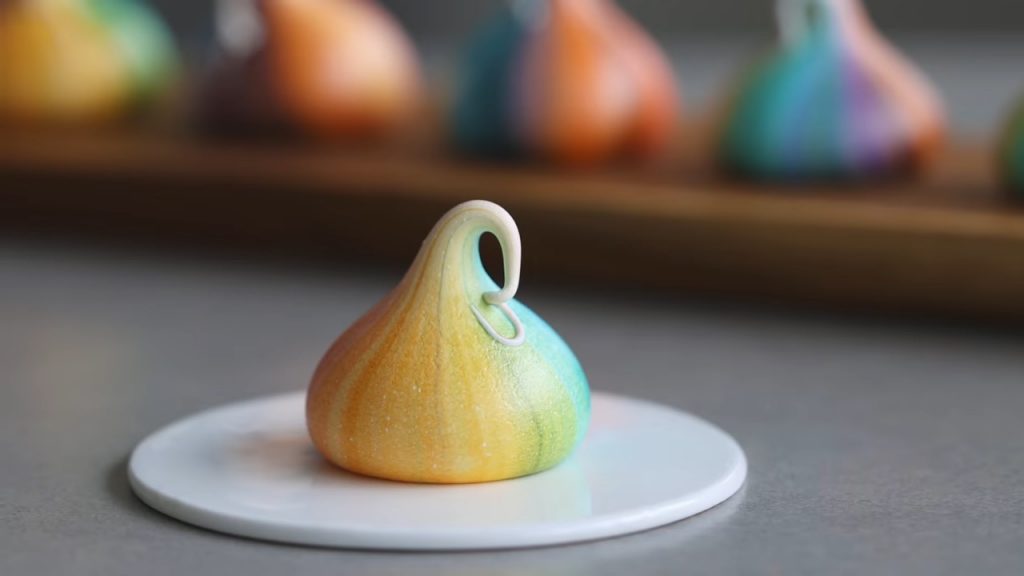 Rainbow Meringue Kisses 41 Rainbow Meringue Kisses