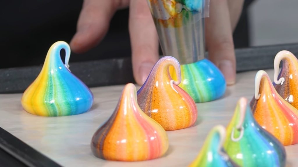 Rainbow Meringue Kisses 12 Rainbow Meringue Kisses