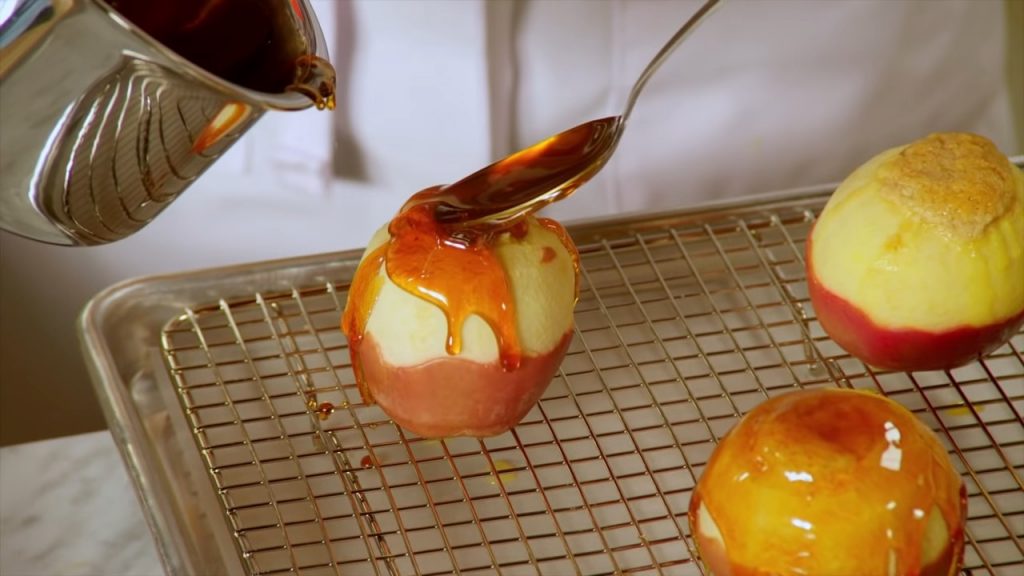 How To Make APPLE CRÈME BRULEE