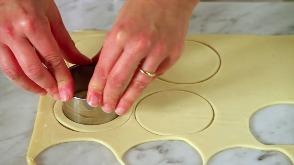 3 PUFF PASTRY TARTS 18 PUFF PASTRY TARTS