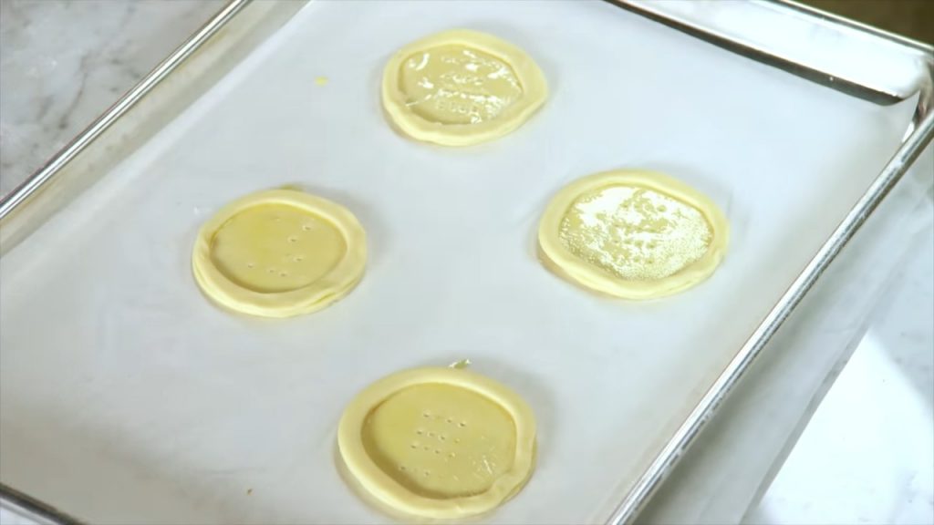 3 PUFF PASTRY TARTS 21 PUFF PASTRY TARTS