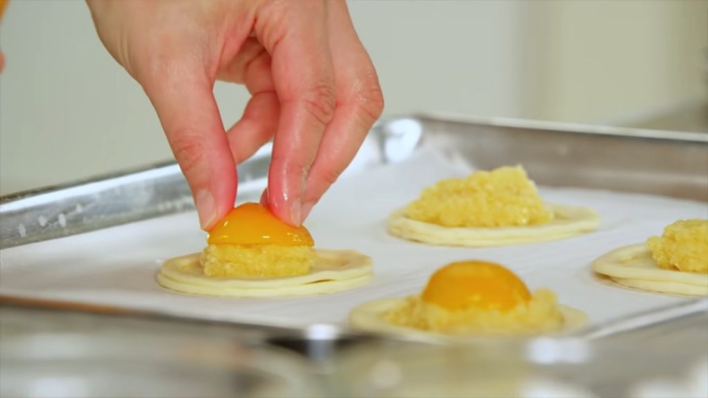 3 PUFF PASTRY TARTS 23 PUFF PASTRY TARTS