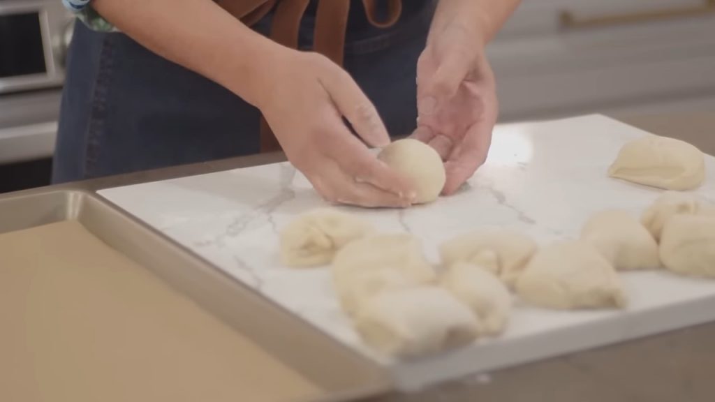 How to Bake Maritozzi - with a twist! 31 Bake Maritozzi with a twist