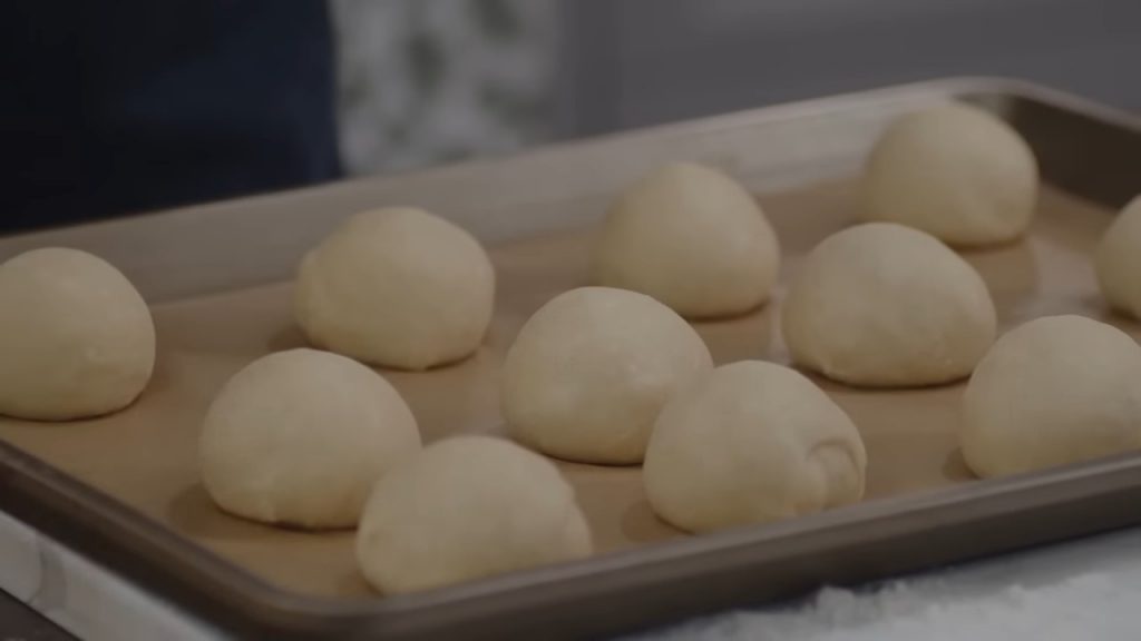 How to Bake Maritozzi - with a twist! 33 Bake Maritozzi with a twist