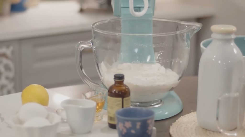 How to Bake Maritozzi - with a twist! 14 Bake Maritozzi with a twist