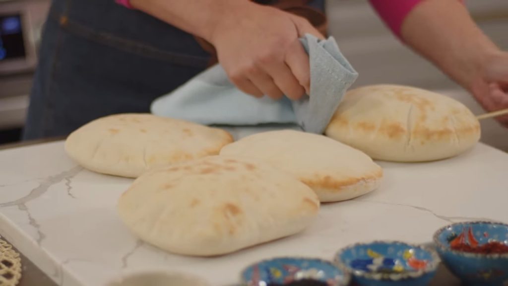 Turkish Flatbread and Dip 32 Turkish Flatbread and Dip