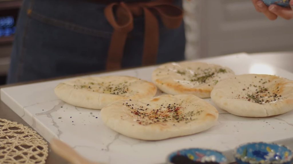 Turkish Flatbread and Dip 39 Turkish Flatbread and Dip