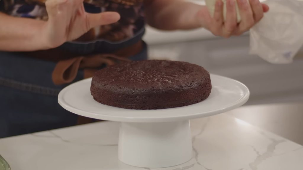 How to Make DATE SPICE CHOCOLATE CAKE 33 DATE SPICE CHOCOLATE CAKE