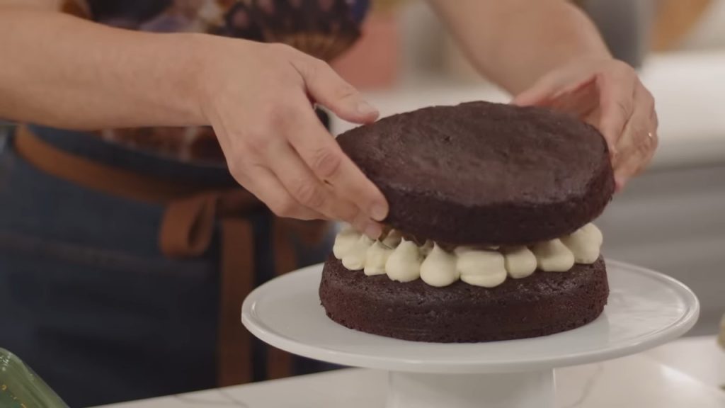How to Make DATE SPICE CHOCOLATE CAKE 37 DATE SPICE CHOCOLATE CAKE