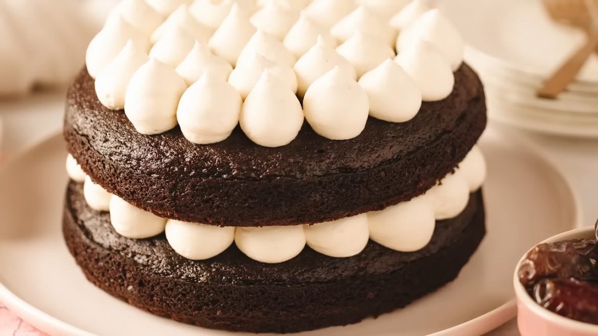 DATE SPICE CHOCOLATE CAKE DATE SPICE CHOCOLATE CAKE