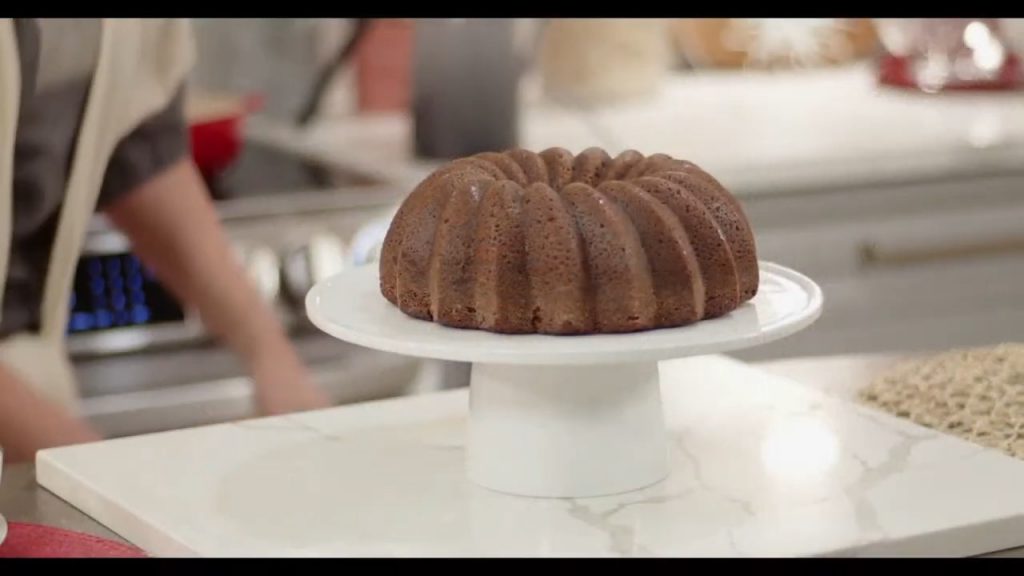How to Bake TRIPLE GINGERBREAD BUNDT CAKE 20 TRIPLE GINGERBREAD BUNDT CAKE