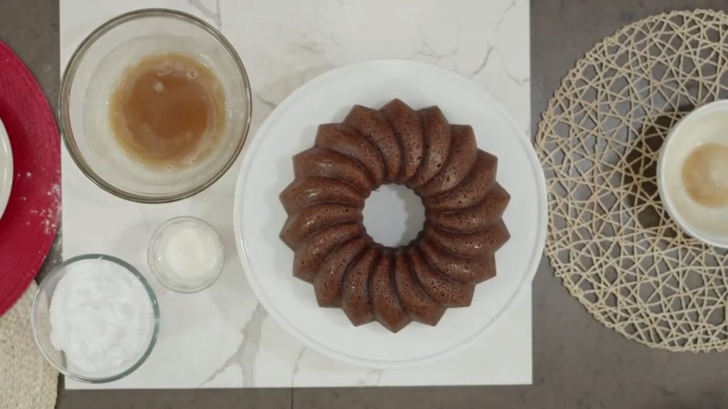 How to Bake TRIPLE GINGERBREAD BUNDT CAKE 25 TRIPLE GINGERBREAD BUNDT CAKE