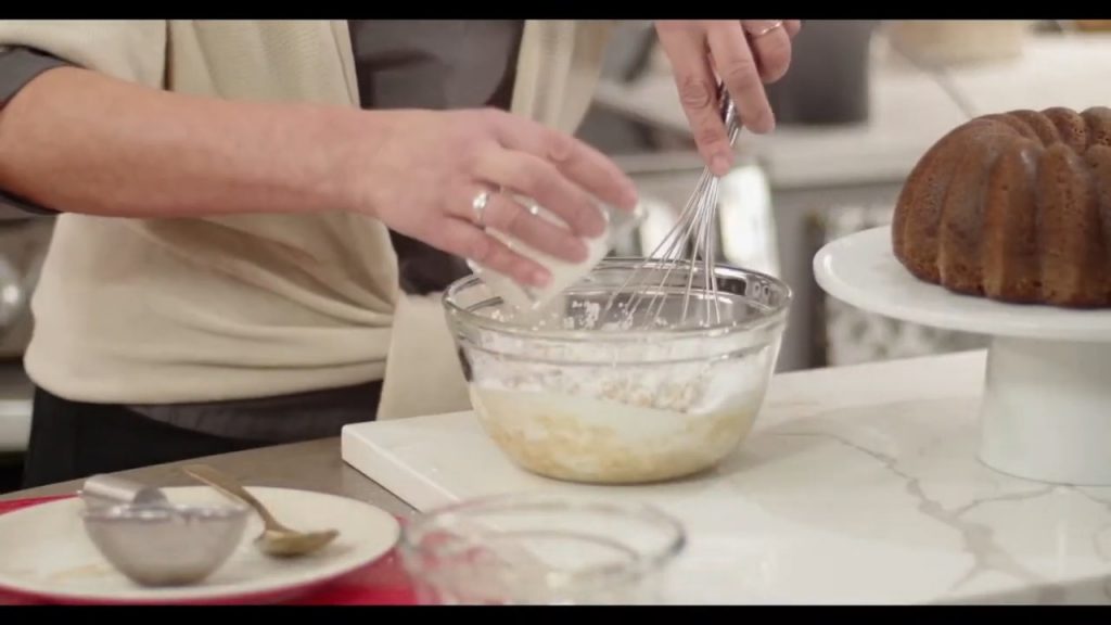 How to Bake TRIPLE GINGERBREAD BUNDT CAKE 28 TRIPLE GINGERBREAD BUNDT CAKE