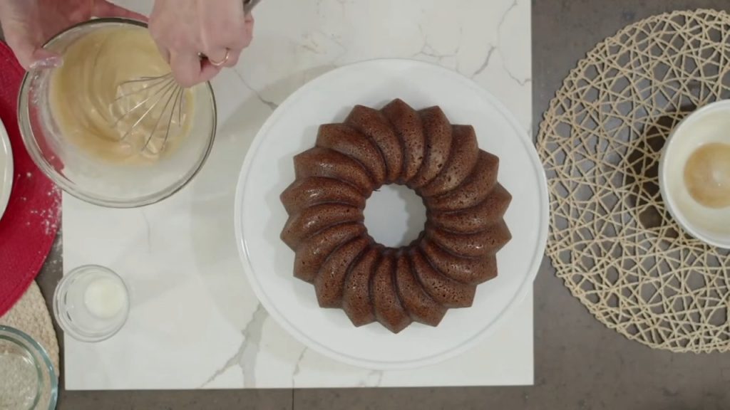 How to Bake TRIPLE GINGERBREAD BUNDT CAKE 29 TRIPLE GINGERBREAD BUNDT CAKE