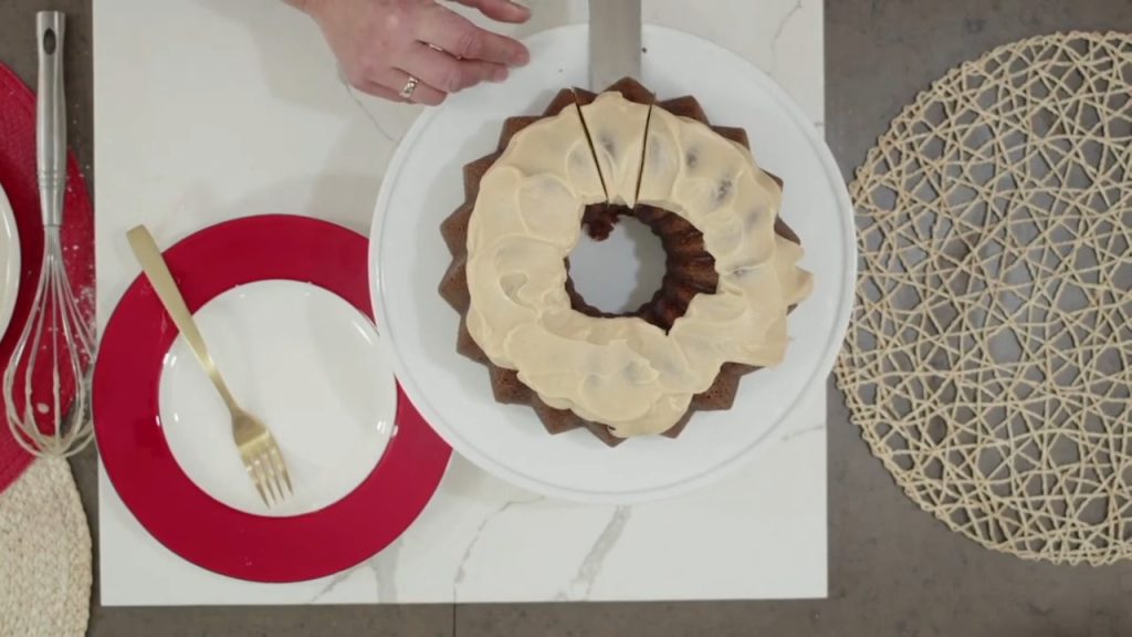 How to Bake TRIPLE GINGERBREAD BUNDT CAKE 38 TRIPLE GINGERBREAD BUNDT CAKE