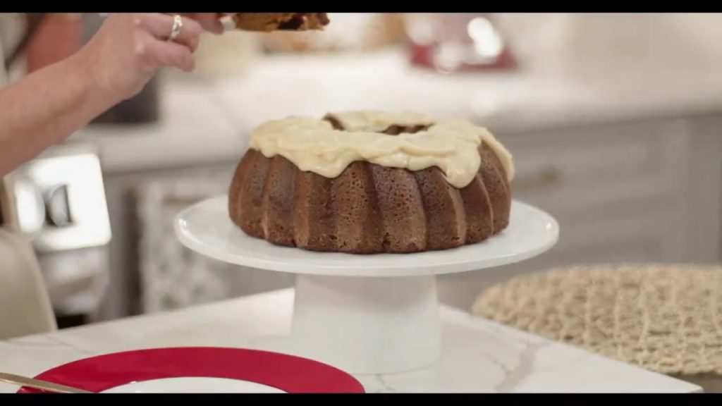 How to Bake TRIPLE GINGERBREAD BUNDT CAKE 39 TRIPLE GINGERBREAD BUNDT CAKE